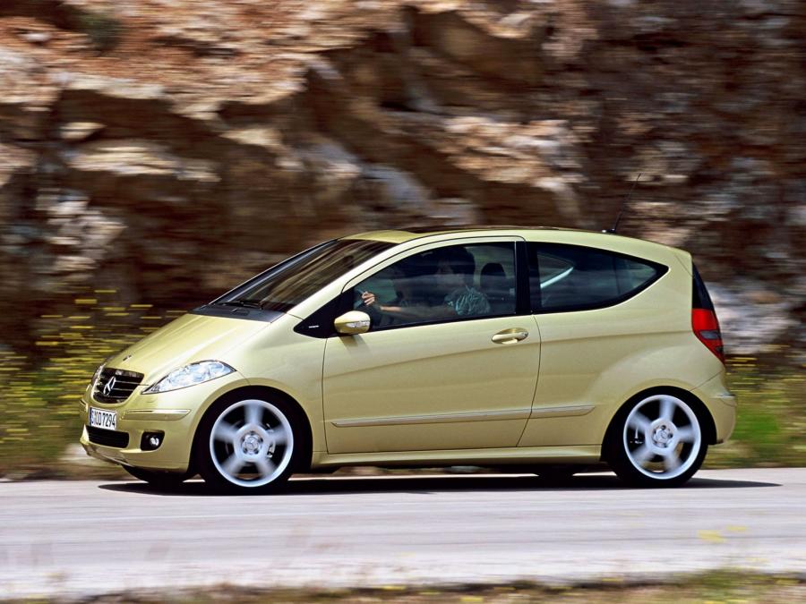  Mercedes-Benz A200 3-Door 2004 года  (фото 12 из 20)